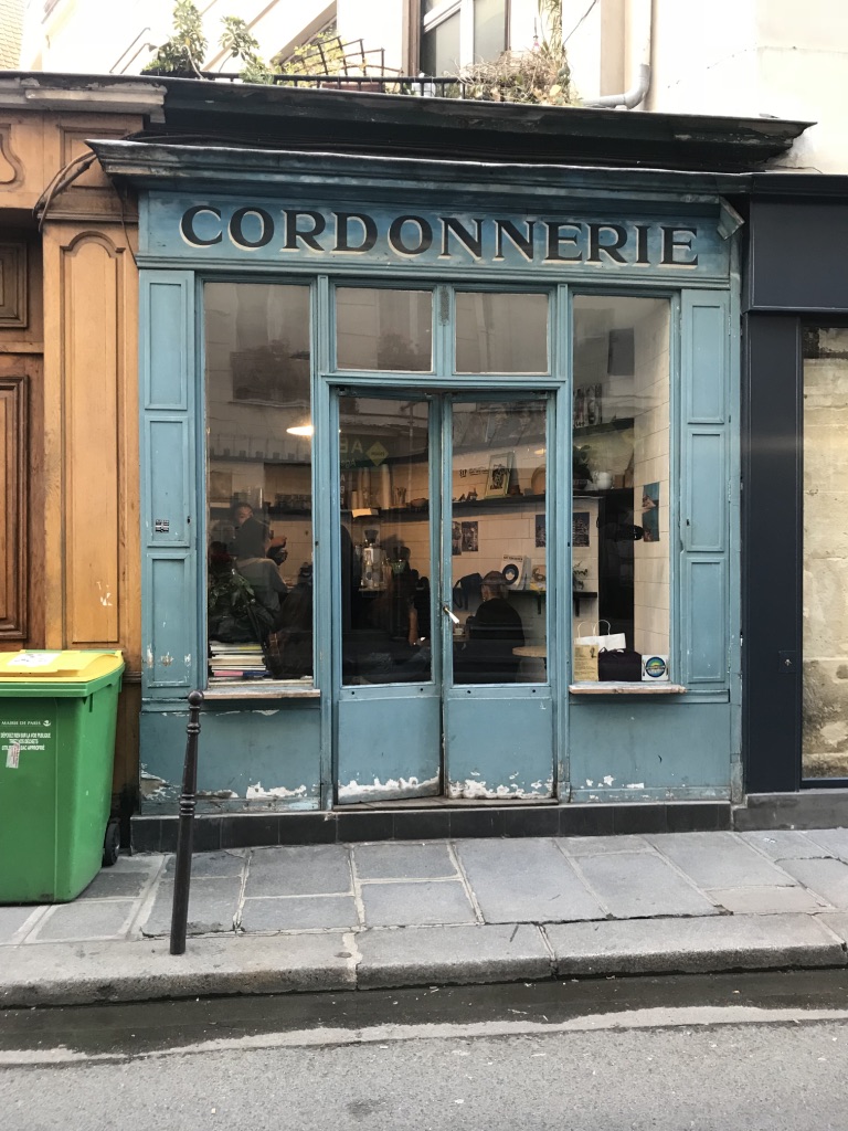 wwms yves saint laurent 12